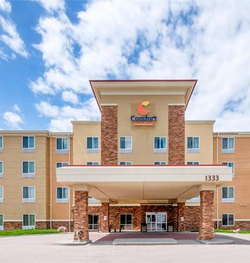 Comfort Suites