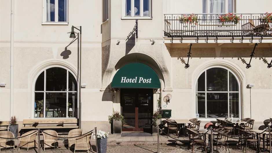Home Hotel Post Exterior