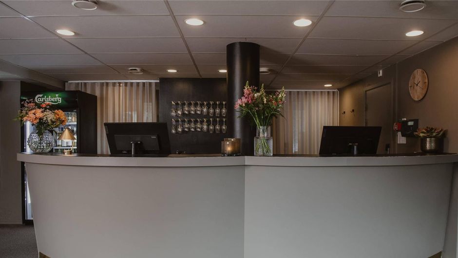 Home Hotel Etage Lobby
