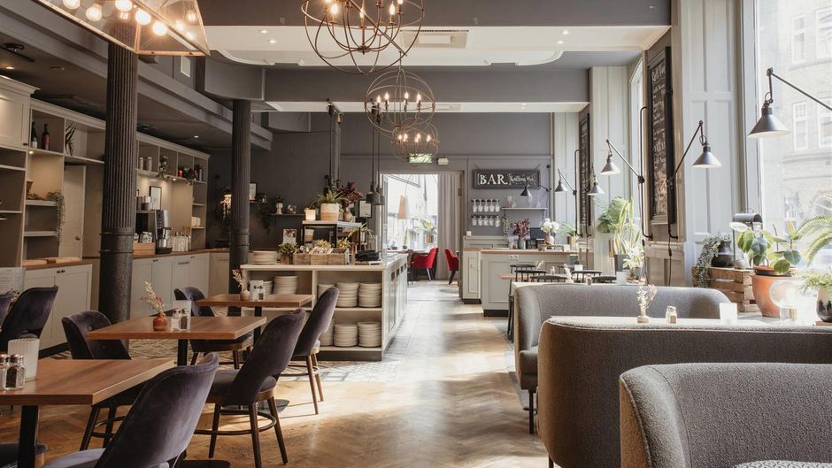 Home Hotel Temperance Restaurant