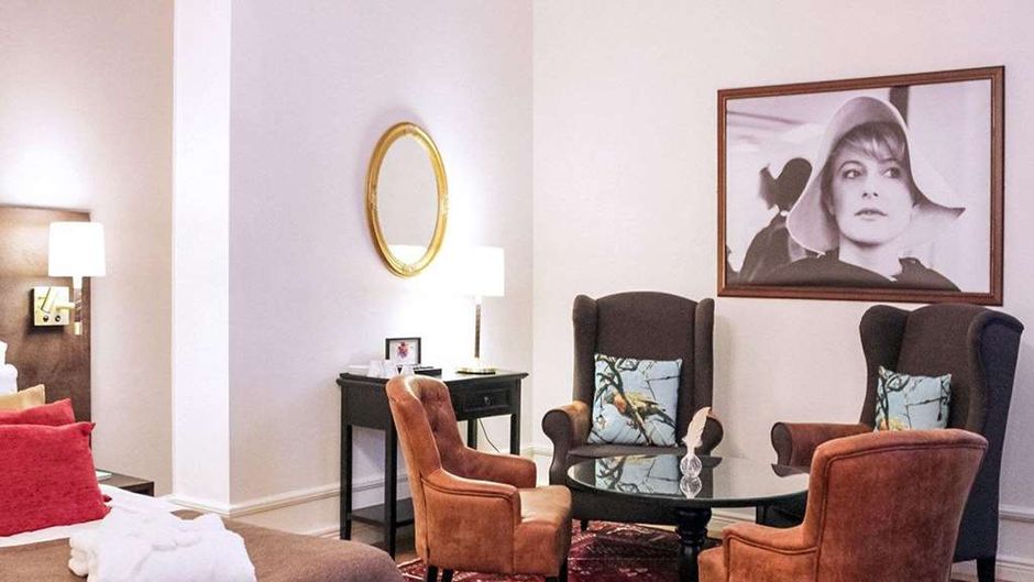 Home Hotel Drott Room