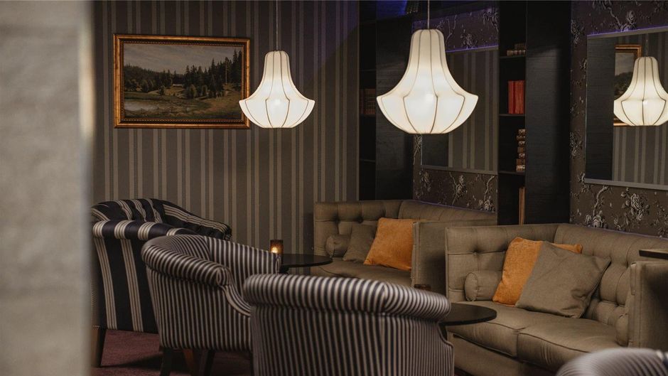Home Hotel Bristol Lobby