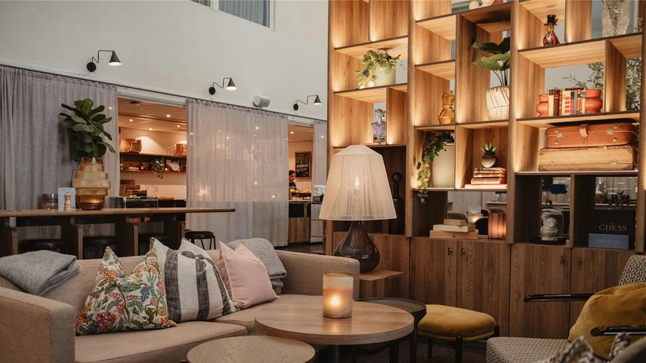 Home Hotel Odin Lobby