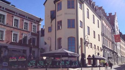 Clarion Hotel