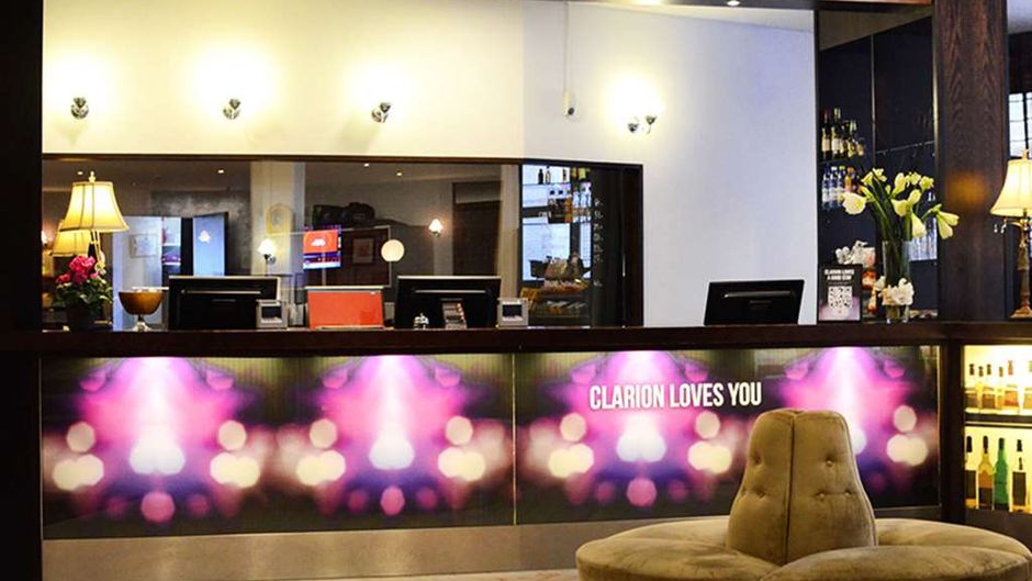Clarion Hotel Winn Lobby