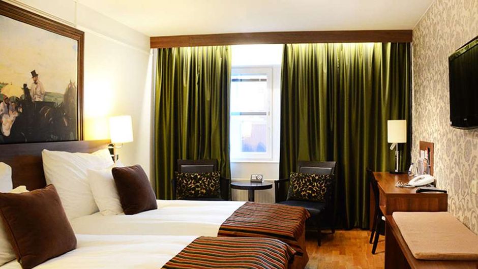 Clarion Hotel Winn Room