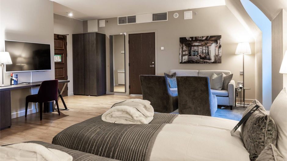 Clarion Hotel Post Room