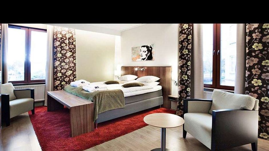 Home Hotel Kung Oscar Room