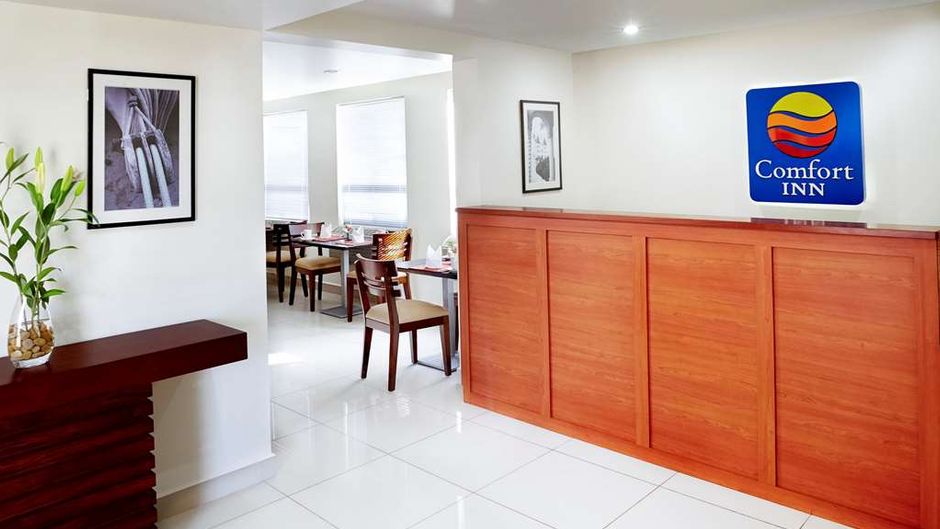Comfort Inn Real San Miguel Lobby