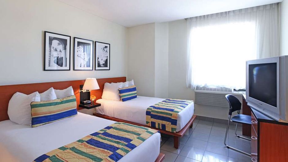 Comfort Inn Real San Miguel Room
