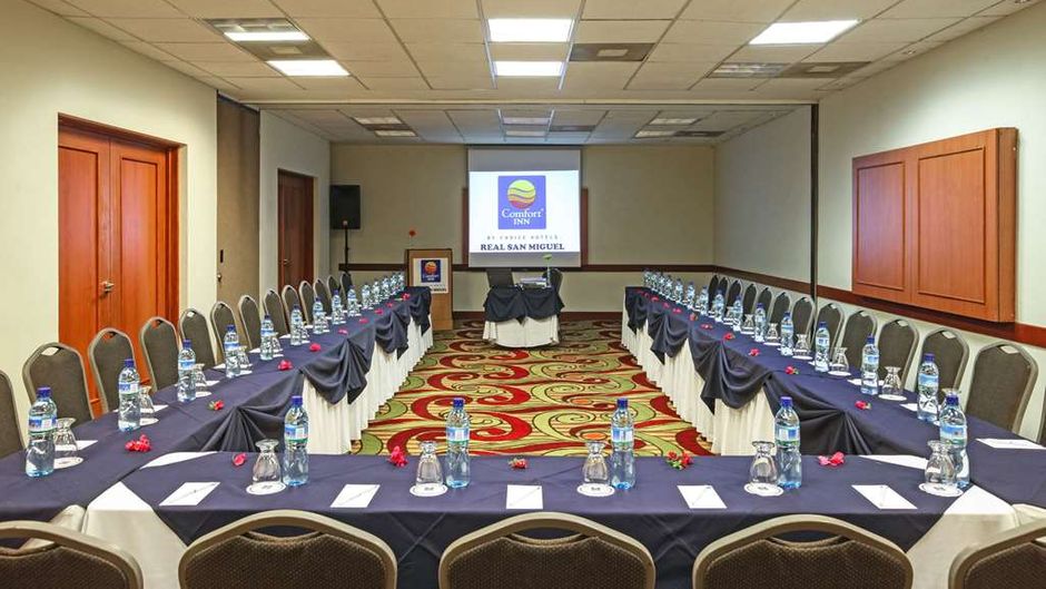 Comfort Inn Real San Miguel Meeting