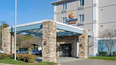 Comfort Suites Airport