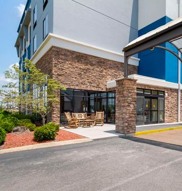 Comfort Suites