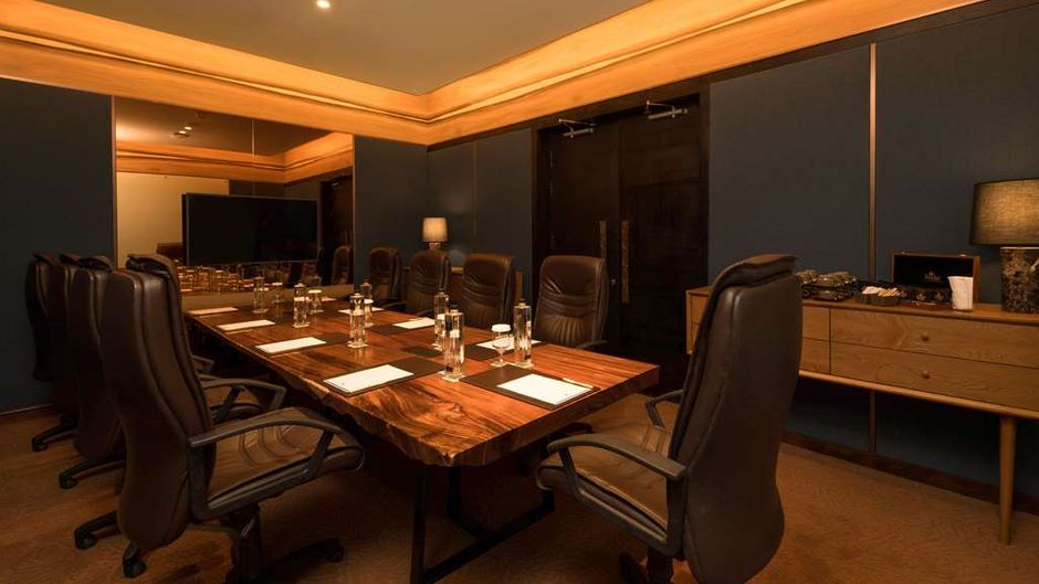 DoubleTree by Hilton Weerawila Rajawarna Meeting