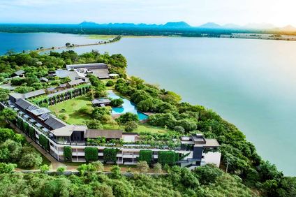 DoubleTree by Hilton Weerawila Rajawarna
