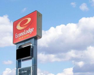 Econo Lodge Inn and Suites Jackson Northwest