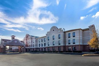 Comfort Inn/Suites Airport-American Way