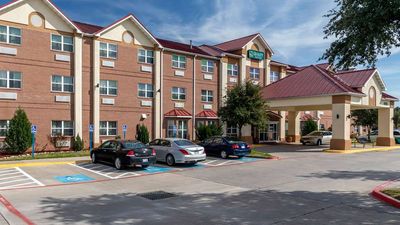 Quality Suites North/Galleria