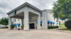 Quality Inn and Suites Grand Prairie South