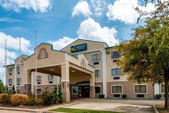 Quality Suites Burleson