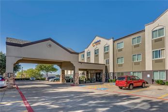 Comfort Suites
