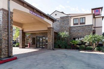 Comfort Suites