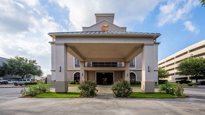 Comfort Suites