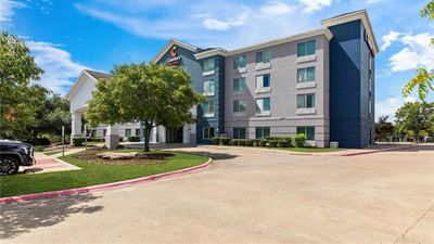 Comfort Suites Austin Airport