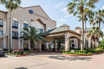 Comfort Suites