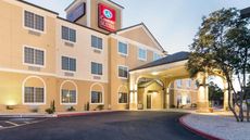 Comfort Suites