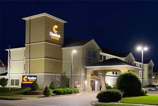 Comfort Suites
