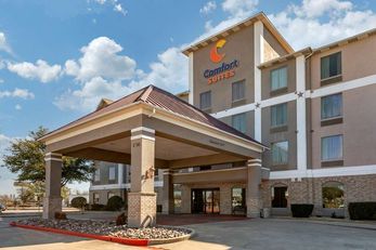 Comfort Suites