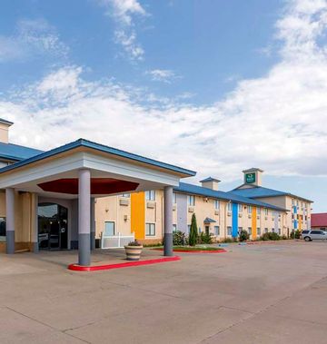 Quality Inn & Suites