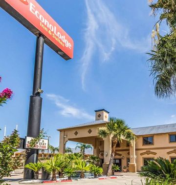Econo Lodge & Suites