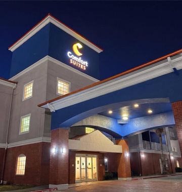 Comfort Suites