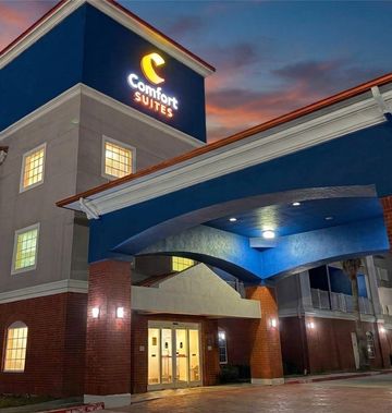 Comfort Suites