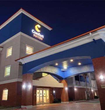 Comfort Suites