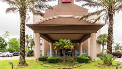 Comfort Suites