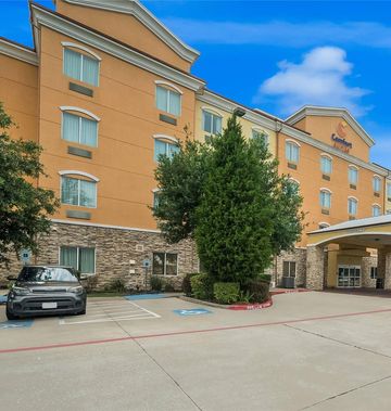 Comfort Suites