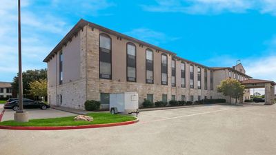 Comfort Suites