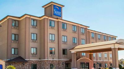 Sleep Inn & Suites at Six Flags