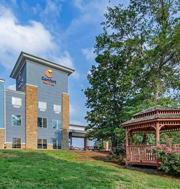 Comfort Suites Palestine