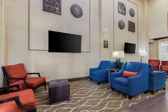Comfort Suites