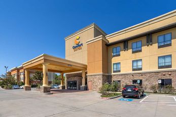 Comfort Suites