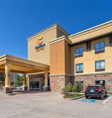 Comfort Suites