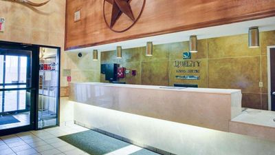 Quality Inn & Suites Airport