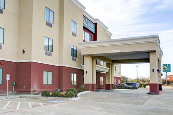 Quality Inn & Suites Bryan
