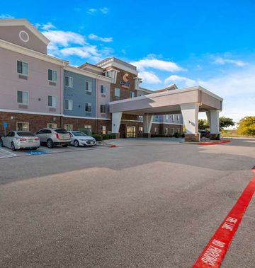 Comfort Suites