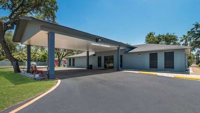 Econo Lodge Inn & Suites Fulton-Rockport