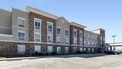 Quality Inn & Suites Victoria